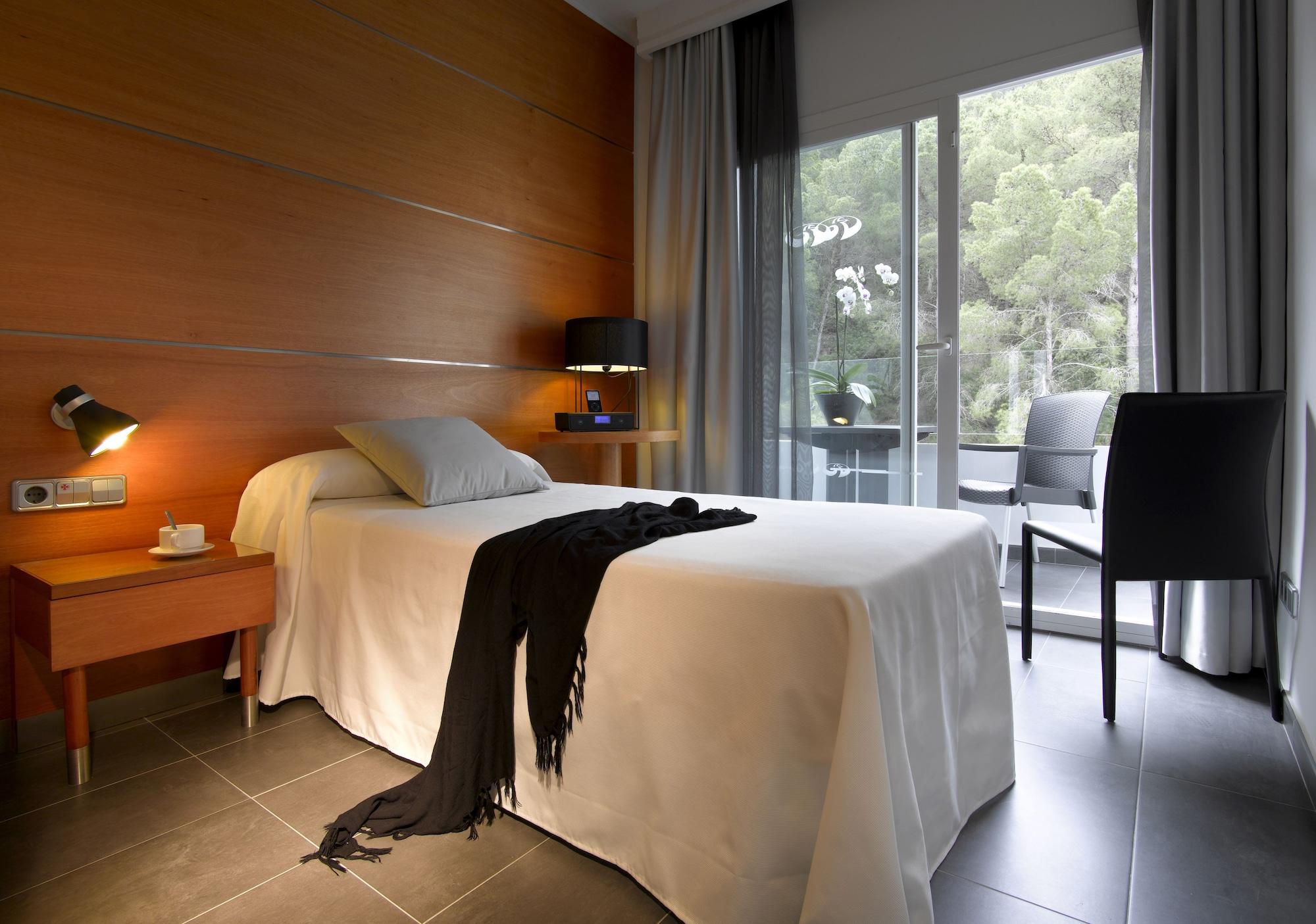 Palladium Hotel Cala Llonga - Adults Only Esterno foto